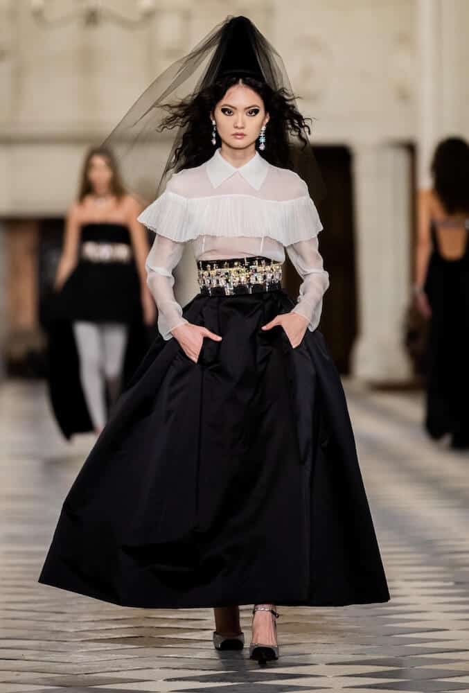 Chanel: Métiers d'Art 2021 - 10 Magazine